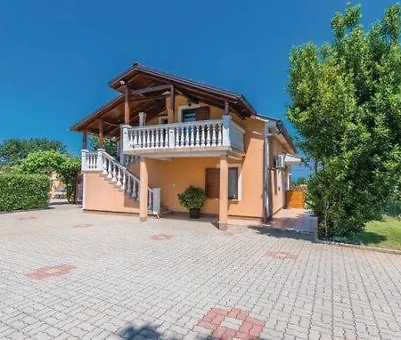 Vila San Sebastian